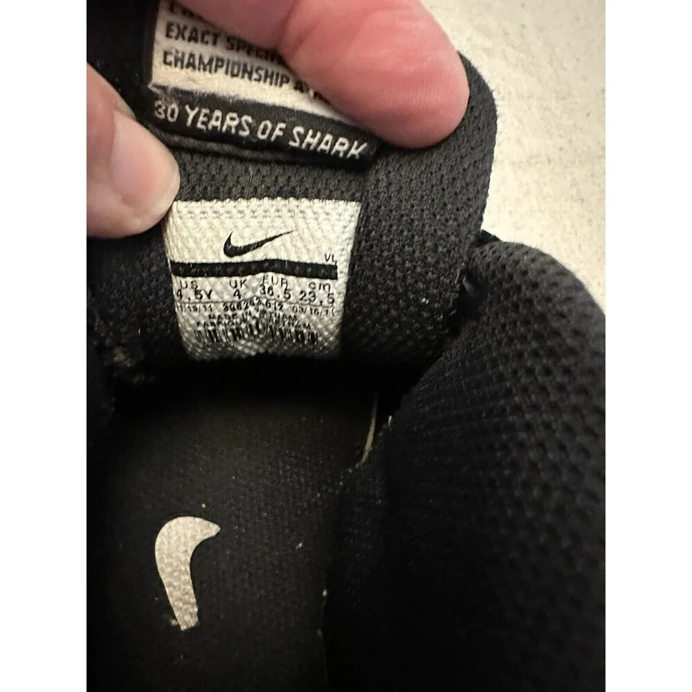Nike Land Shark Legacy Youth Cleats Size 4.5Y Black. 396263-012